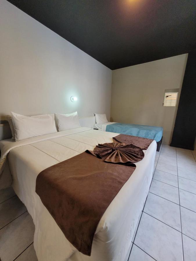 Hotel Genova Bc Balneário Camboriú Exteriör bild