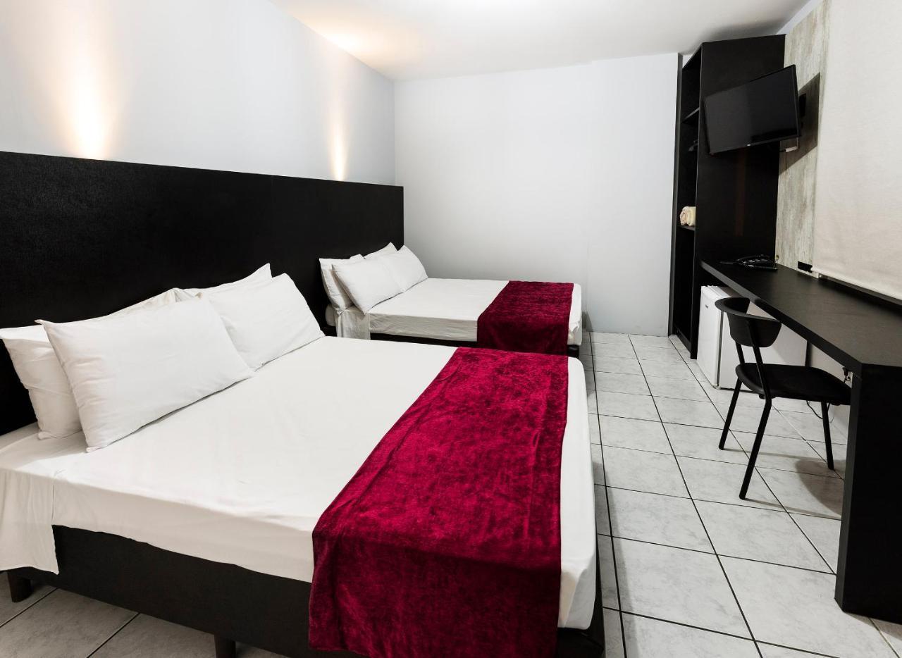 Hotel Genova Bc Balneário Camboriú Exteriör bild